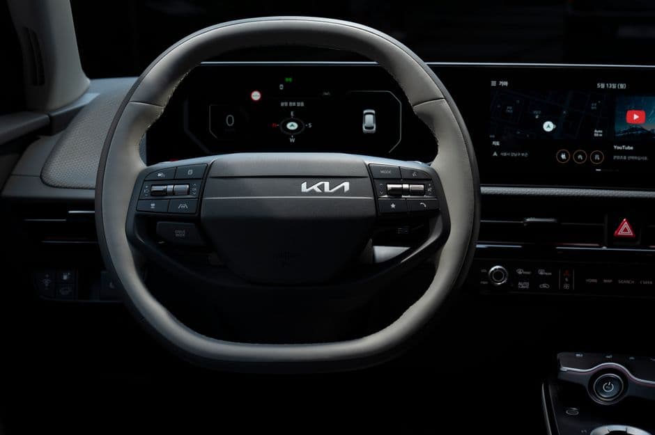 The Kia EV6's Software Isn't Just Clunky—It's a Liability