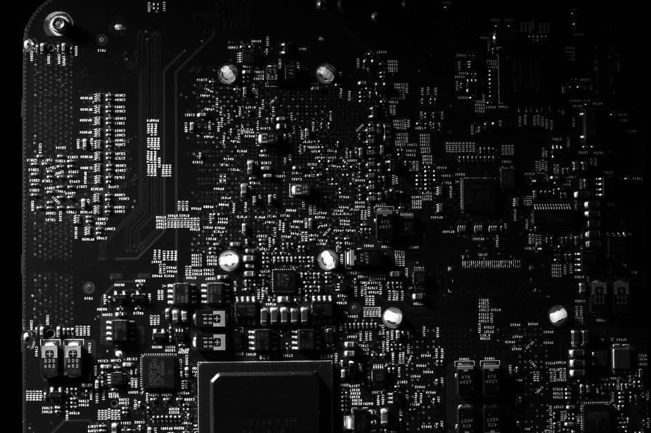 Why Your Car’s Simple Microcontrollers Outlast the Fancy Infotainment