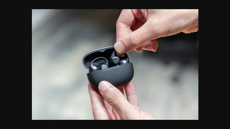Clip-Ons Are Wireless Earbuds’ Next Inescapable Trend